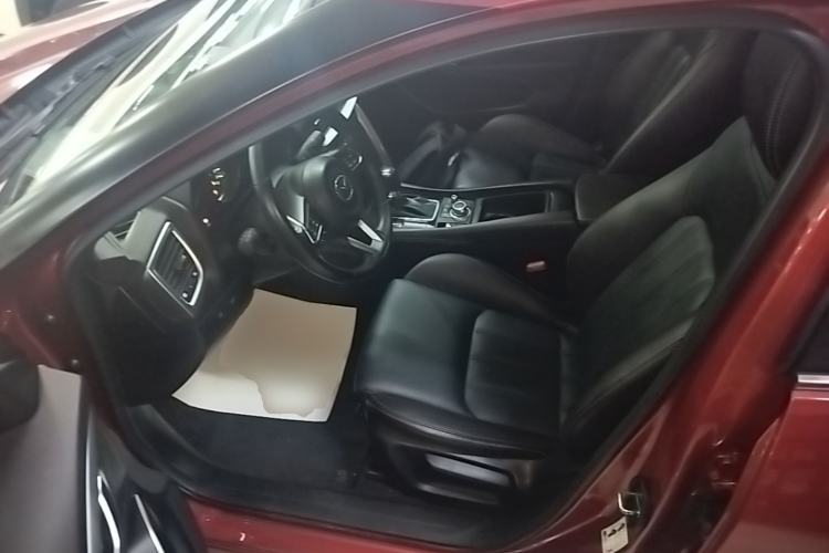 Used Mazda CX-4 2018 2.0L Automatic Two-Wheel Drive Blue Sky Premium Upgrade Version China VI Standard Driver Seat