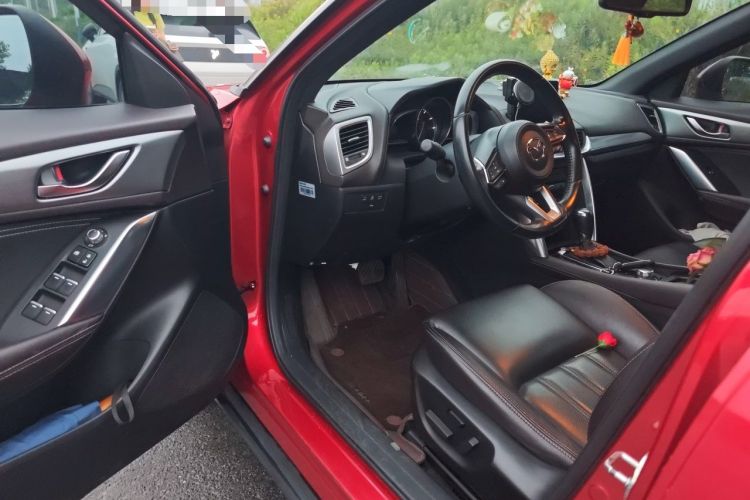 Used Mazda CX-4 2018 2.5L Automatic 4x4 Bluelight Fearless Edition China VI Standard Driver Seat