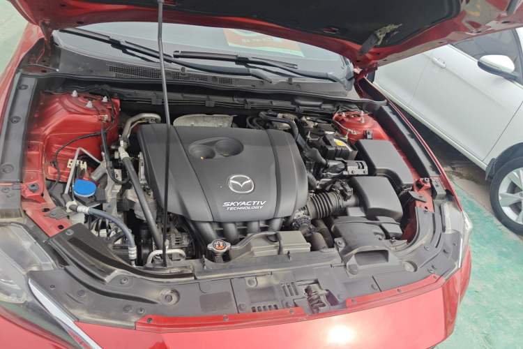 Used Mazda CX-4 2018 2.0L Automatic Two-Wheel Drive Blue Sky Exploration Version China V Standard Engine Bay