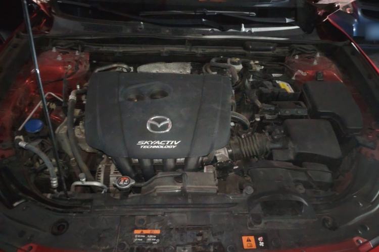 Used Mazda CX-4 2018 2.0L Automatic 2WD Blue Sky Exploration Edition China VI Standard Engine Bay
