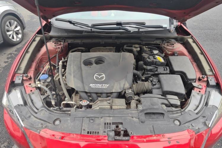 Used Mazda CX-4 2018 2.0L Automatic Two-Wheel Drive Blue Sky Dynamic Version China V Standard Engine Bay