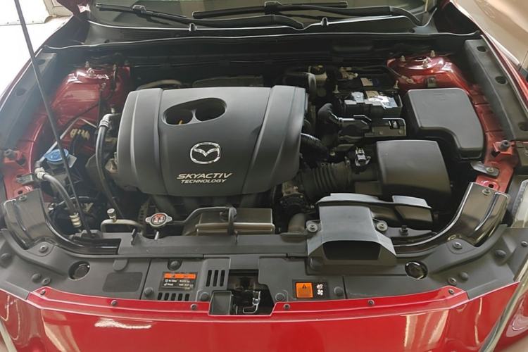 Used Mazda CX-4 2018 2.0L Automatic Two-Wheel Drive Blue Sky Dynamic Version China V Standard Engine Bay