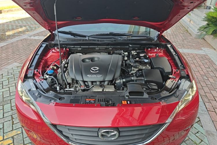 Used Mazda CX-4 2018 2.0L Automatic Two-Wheel Drive Blue Sky Dynamic Version China V Standard Engine Bay