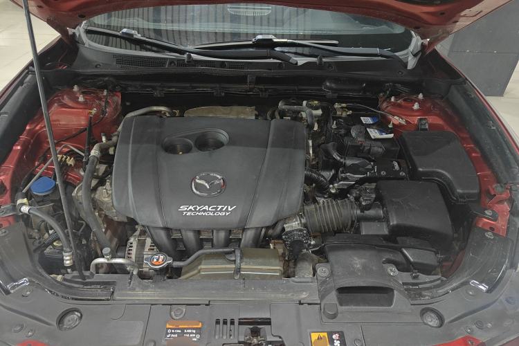 Used Mazda CX-4 2018 2.0L Automatic Two-Wheel Drive Blue Sky Dynamic Version China V Standard Engine Bay