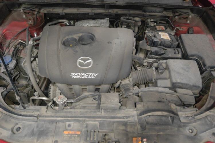 Used Mazda CX-4 2018 2.0L Automatic Two-Wheel Drive Blue Sky Dynamic Version China V Standard Engine Bay