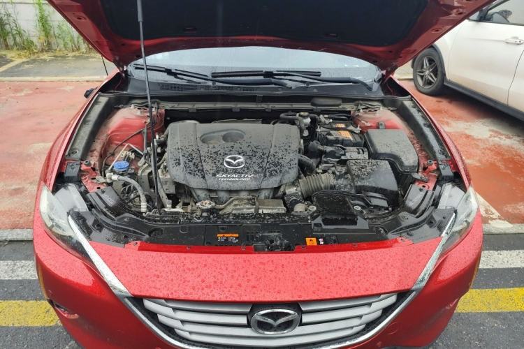 Used Mazda CX-4 2018 2.0L Automatic Two-Wheel Drive Blue Sky Premium Upgrade Version China V Standard Engine Bay