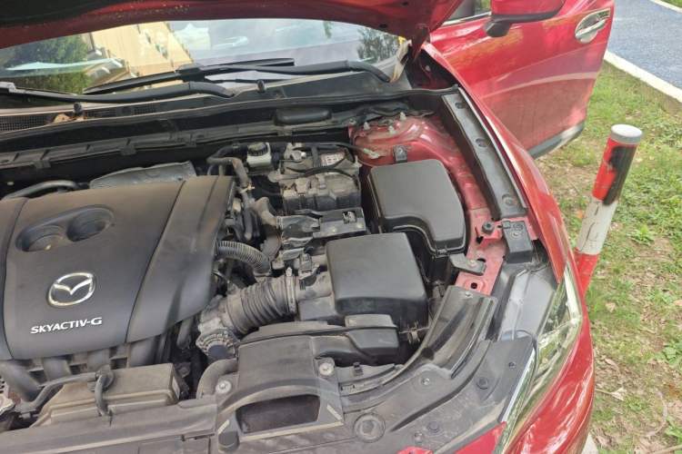 Used Mazda CX-4 2018 2.0L Automatic Two-Wheel Drive Blue Sky Luxury Edition Engine Bay Left