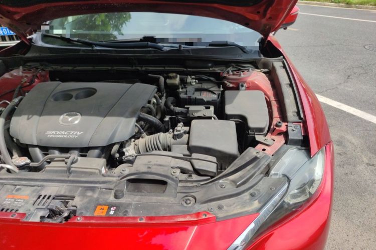 Used Mazda CX-4 2018 2.0L Automatic Two-Wheel Drive Blue Sky Dynamic Version China VI Standard Engine Bay Left