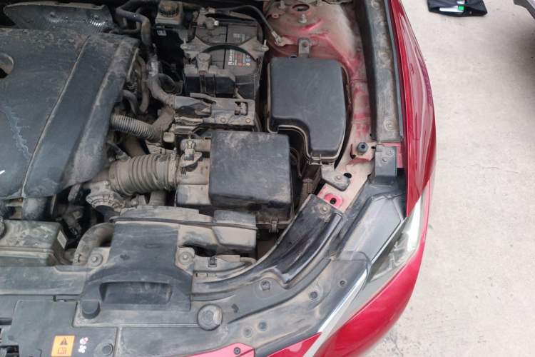 Used Mazda CX-4 2018 2.0L Automatic 2WD ZhiLing Tech Edition China V Standard Engine Bay Left
