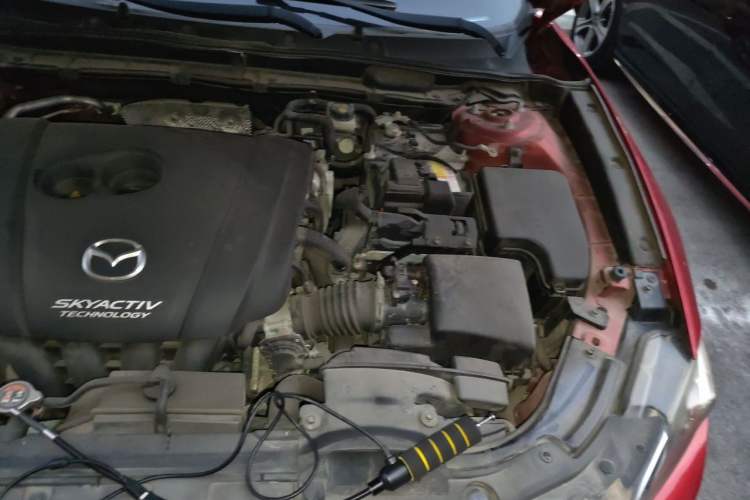 Used Mazda CX-4 2018 2.5L Automatic 4x4 Bluelight Fearless Edition China V Standard Engine Bay Left