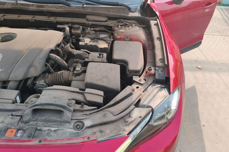 Used Mazda CX-4 2018 2.0L Automatic Two-Wheel Drive Blue Sky Exploration Version China V Standard Engine Bay Left