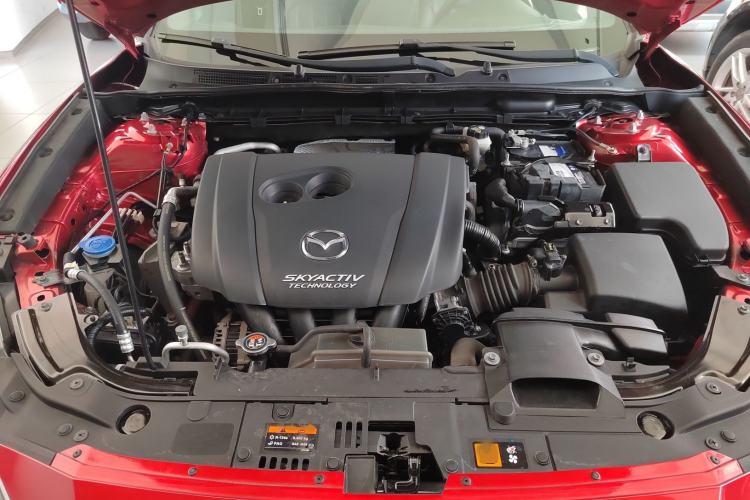 Used Mazda CX-4 2018 2.0L Automatic Two-Wheel Drive Blue Sky Dynamic Version China V Standard Engine Bay