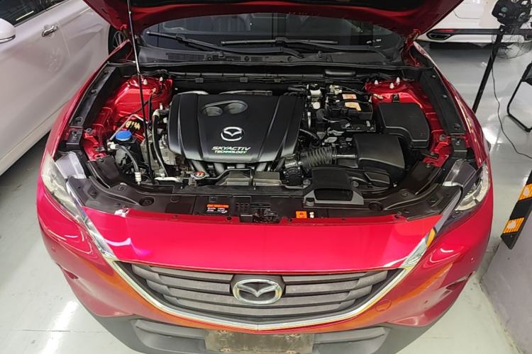 Used Mazda CX-4 2018 2.0L Automatic Two-Wheel Drive Blue Sky Dynamic Version China V Standard Engine Bay