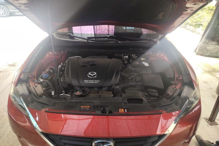 Used Mazda CX-4 2018 2.0L Automatic Two-Wheel Drive Blue Sky Exploration Version China V Standard Engine Bay