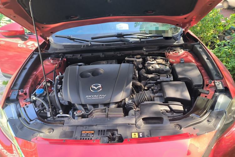 Used Mazda CX-4 2018 2.0L Automatic Two-Wheel Drive Blue Sky Exploration Version China V Standard Engine Bay