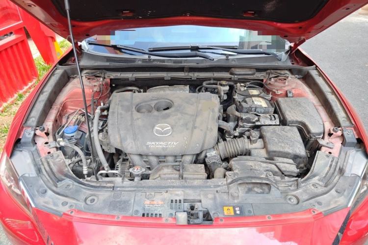 Used Mazda CX-4 2018 2.0L Automatic Two-Wheel Drive Blue Sky Dynamic Version China V Standard Engine Bay