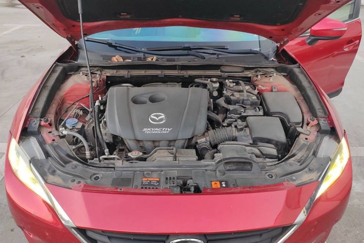 Used Mazda CX-4 2018 2.0L Automatic Two-Wheel Drive Blue Sky Exploration Version China V Standard Engine Bay