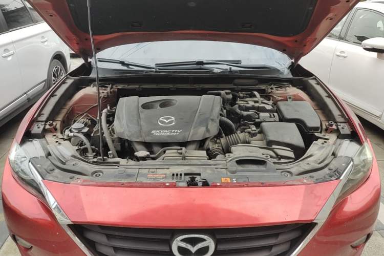 Used Mazda CX-4 2018 2.0L Automatic Two-Wheel Drive Blue Sky Exploration Version China V Standard Engine Bay
