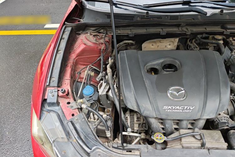 Used Mazda CX-4 2018 2.0L Automatic Two-Wheel Drive Blue Sky Leading Edition China V Standard Engine Bay Right