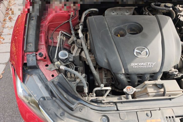 Used Mazda CX-4 2018 2.0L Automatic Two-Wheel Drive Blue Sky Dynamic Version China VI Standard Engine Bay Right
