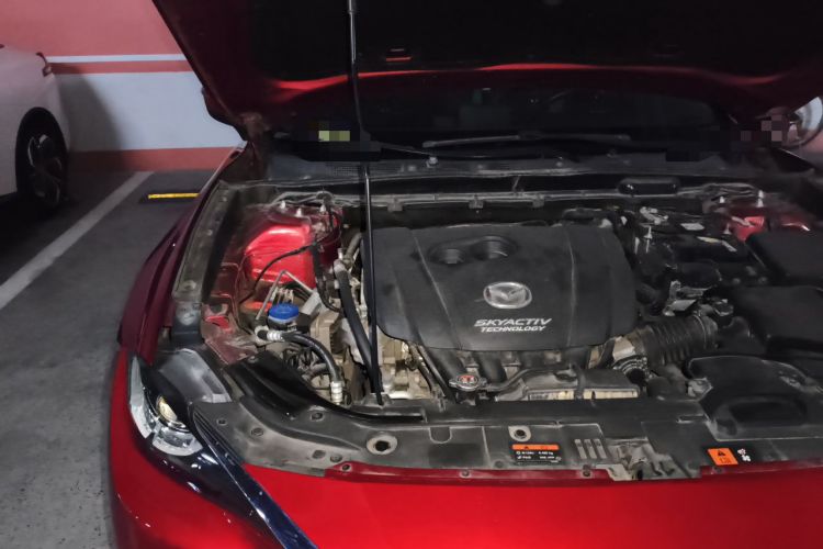 Used Mazda CX-4 2018 2.0L Automatic 2WD ZhiLing Tech Edition China V Standard Engine Bay Right