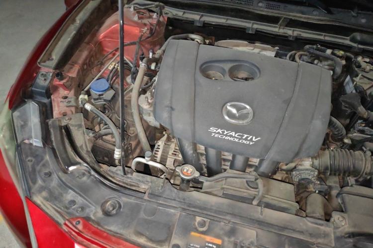 Used Mazda CX-4 2018 2.0L Automatic 2WD Blue Sky Exploration Edition China VI Standard Engine Bay Right