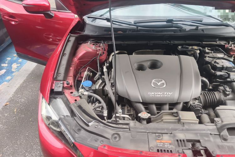 Used Mazda CX-4 2018 2.0L Automatic Two-Wheel Drive Blue Sky Dynamic Version China V Standard Engine Bay Right