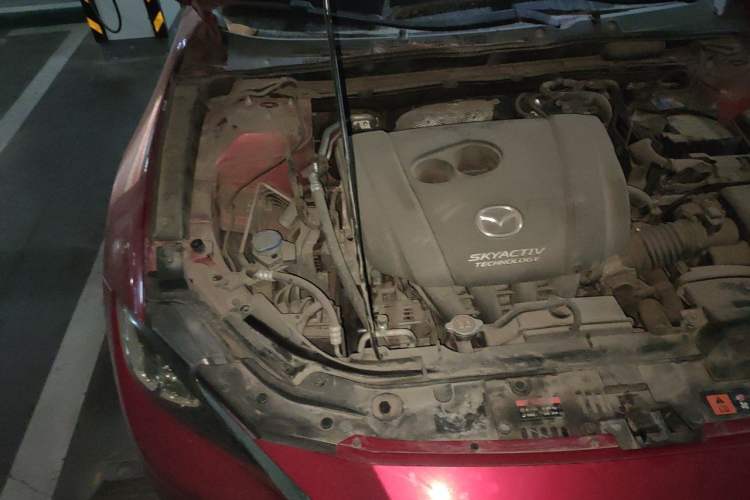Used Mazda CX-4 2018 2.0L Automatic Two-Wheel Drive Blue Sky Premium Upgrade Version China V Standard Engine Bay Right