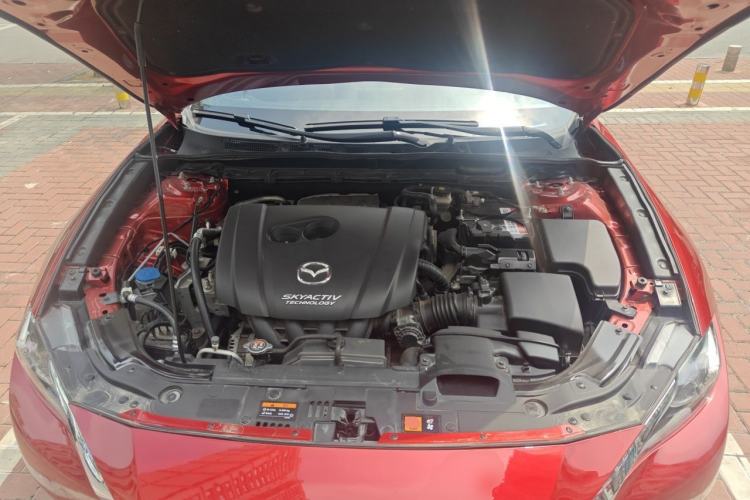 Used Mazda CX-4 2018 2.0L Automatic Two-Wheel Drive Blue Sky Leading Edition China V Standard Engine Bay