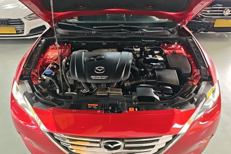 Used Mazda CX-4 2018 2.0L Automatic Two-Wheel Drive Blue Sky Dynamic Version China VI Standard Engine Bay