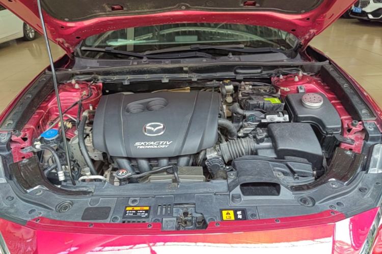 Used Mazda CX-4 2018 2.0L Automatic Two-Wheel Drive Blue Sky Dynamic Version China V Standard Engine Bay