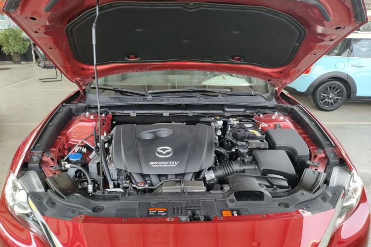 Used Mazda CX-4 2018 2.0L Automatic 2WD Blue Sky Exploration Edition China VI Standard Engine Bay