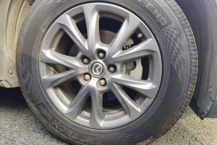 Used Mazda CX-4 2018 2.0L Automatic Two-Wheel Drive Blue Sky Premium Upgrade Version China VI Standard Exterior 1