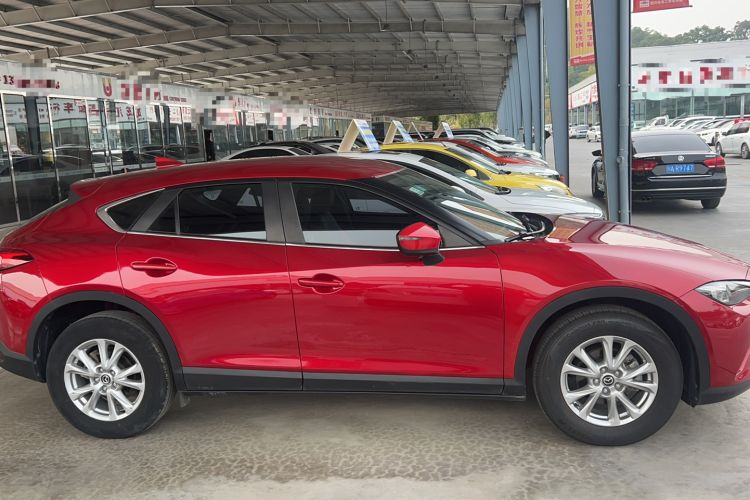 Used Mazda CX-4 2018 2.0L Manual Two-Wheel Drive Blue Sky Dynamic Edition China V Standard Exterior 2