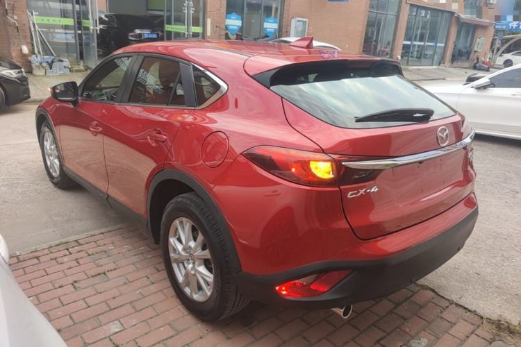 Used Mazda CX-4 2018 2.0L Automatic Two-Wheel Drive Blue Sky Dynamic Version China V Standard Exterior 2