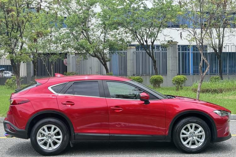 Used Mazda CX-4 2018 2.0L Automatic Two-Wheel Drive Blue Sky Luxury Edition Exterior 3