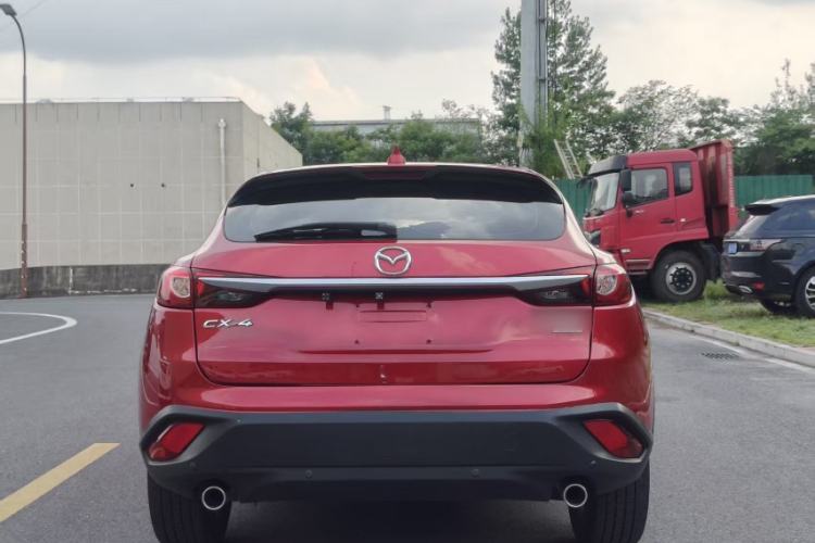 Used Mazda CX-4 2018 2.0L Automatic Two-Wheel Drive Blue Sky Dynamic Version China V Standard Exterior 3