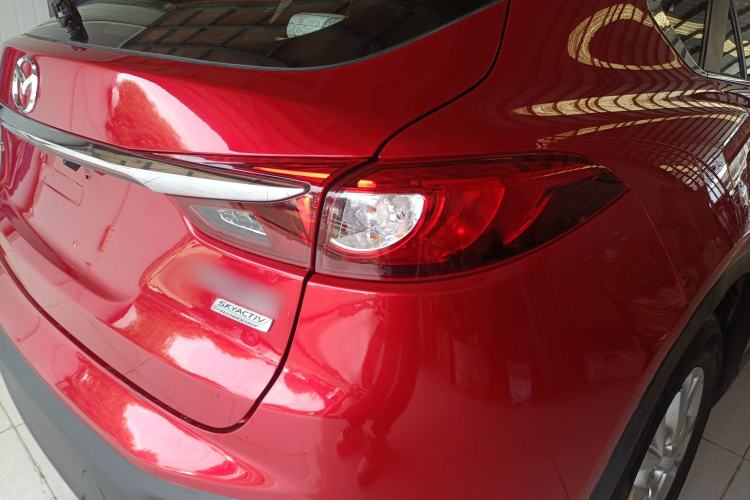 Used Mazda CX-4 2018 2.0L Automatic Two-Wheel Drive Blue Sky Dynamic Version China VI Standard Exterior 3