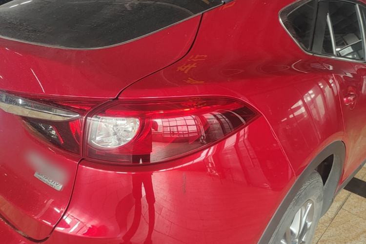 Used Mazda CX-4 2018 2.0L Automatic Two-Wheel Drive Blue Sky Premium Upgrade Version China VI Standard Exterior 3