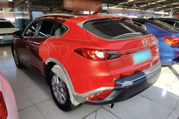 Used Mazda CX-4 2018 2.0L Automatic Two-Wheel Drive Blue Sky Dynamic Version China V Standard Exterior 3