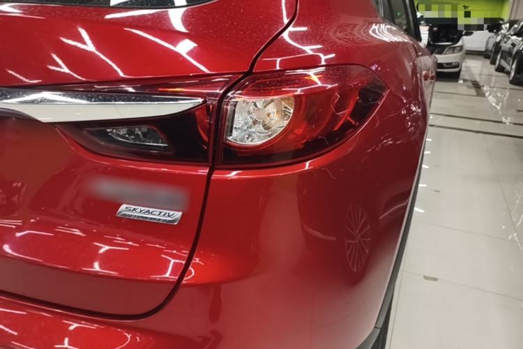 Used Mazda CX-4 2018 2.0L Automatic Two-Wheel Drive Blue Sky Dynamic Version China VI Standard Exterior 3