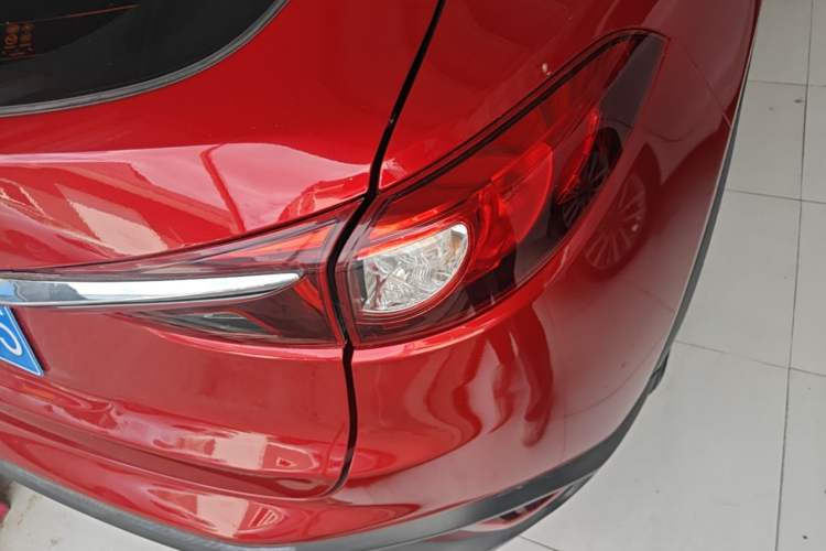 Used Mazda CX-4 2018 2.0L Automatic Two-Wheel Drive Blue Sky Dynamic Version China V Standard Exterior 3
