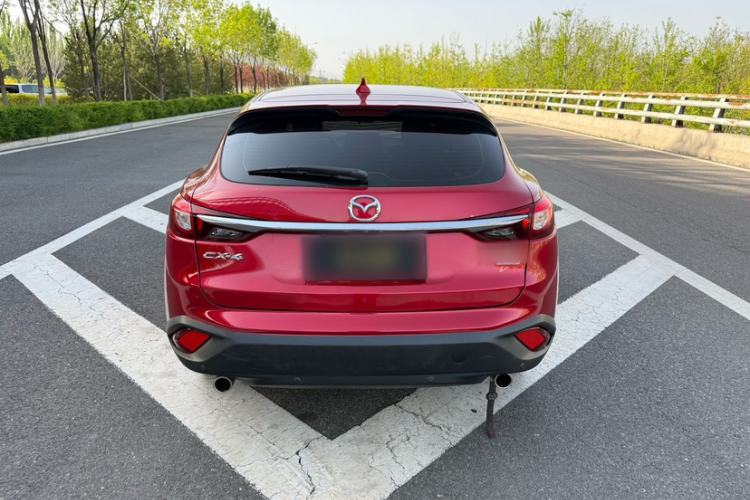 Used Mazda CX-4 2018 2.0L Automatic Two-Wheel Drive Blue Sky Dynamic Version China VI Standard Exterior 5
