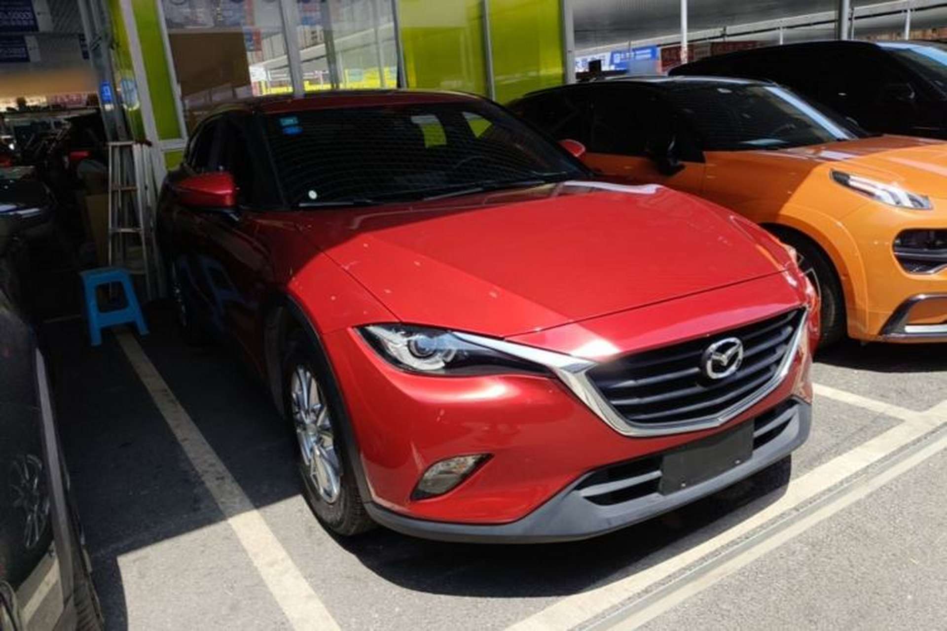 Used Mazda CX-4 2018 2.0L Automatic Two-Wheel Drive Blue Sky Dynamic Version China V Standard Front Right 45 Deg