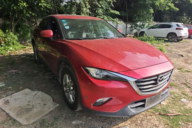 Used Mazda CX-4 2018 2.0L Automatic Two-Wheel Drive Blue Sky Dynamic Version China V Standard Front Right 45 Deg
