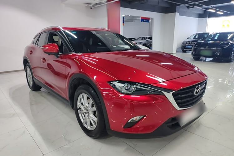 Used Mazda CX-4 2018 2.0L Automatic Two-Wheel Drive Blue Sky Dynamic Version China VI Standard Front Right 45 Deg