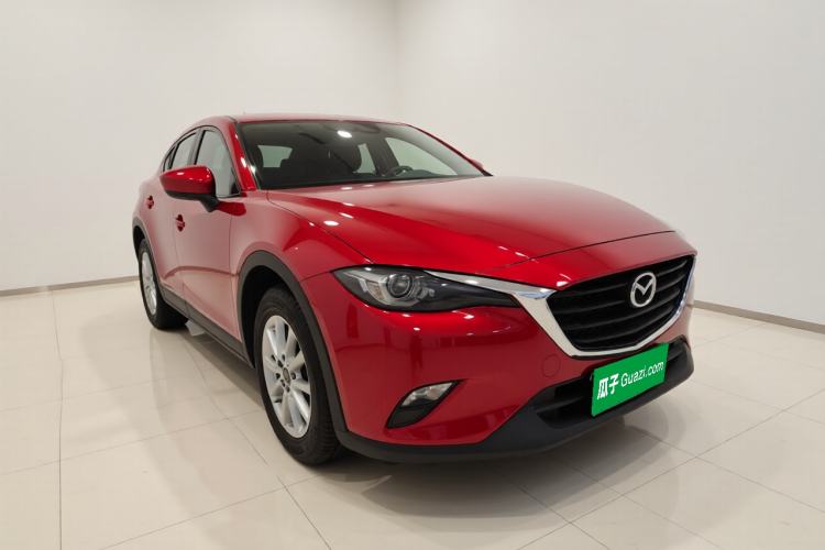 Used Mazda CX-4 2018 2.0L Automatic Two-Wheel Drive Blue Sky Dynamic Version China V Standard Front Right 45 Deg