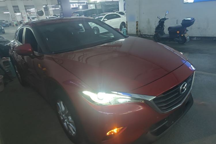 Used Mazda CX-4 2018 2.0L Automatic Two-Wheel Drive Blue Sky Exploration Version China V Standard Front Right 45 Deg