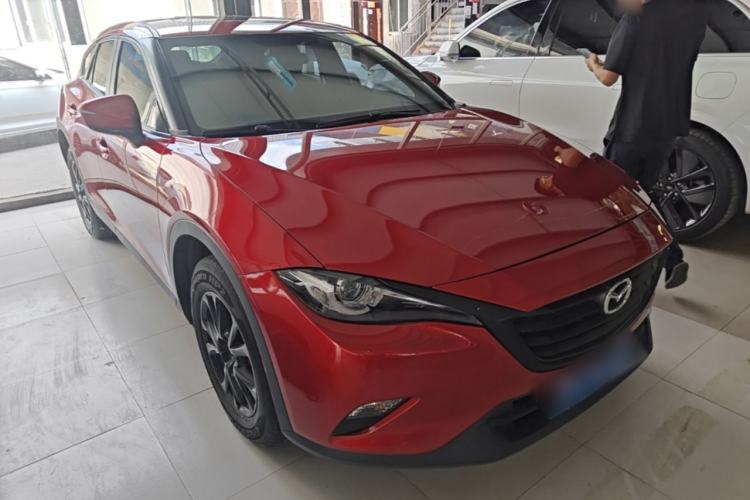 Used Mazda CX-4 2018 2.0L Automatic Two-Wheel Drive Blue Sky Dynamic Version China V Standard Front Right 45 Deg