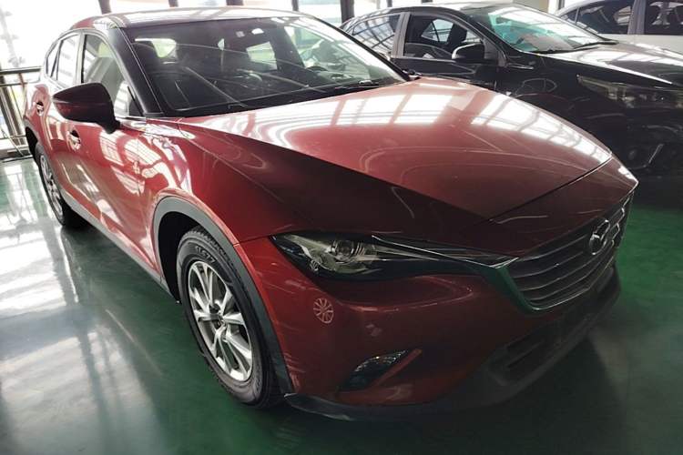 Used Mazda CX-4 2018 2.0L Automatic Two-Wheel Drive Blue Sky Luxury Edition Front Right 45 Deg